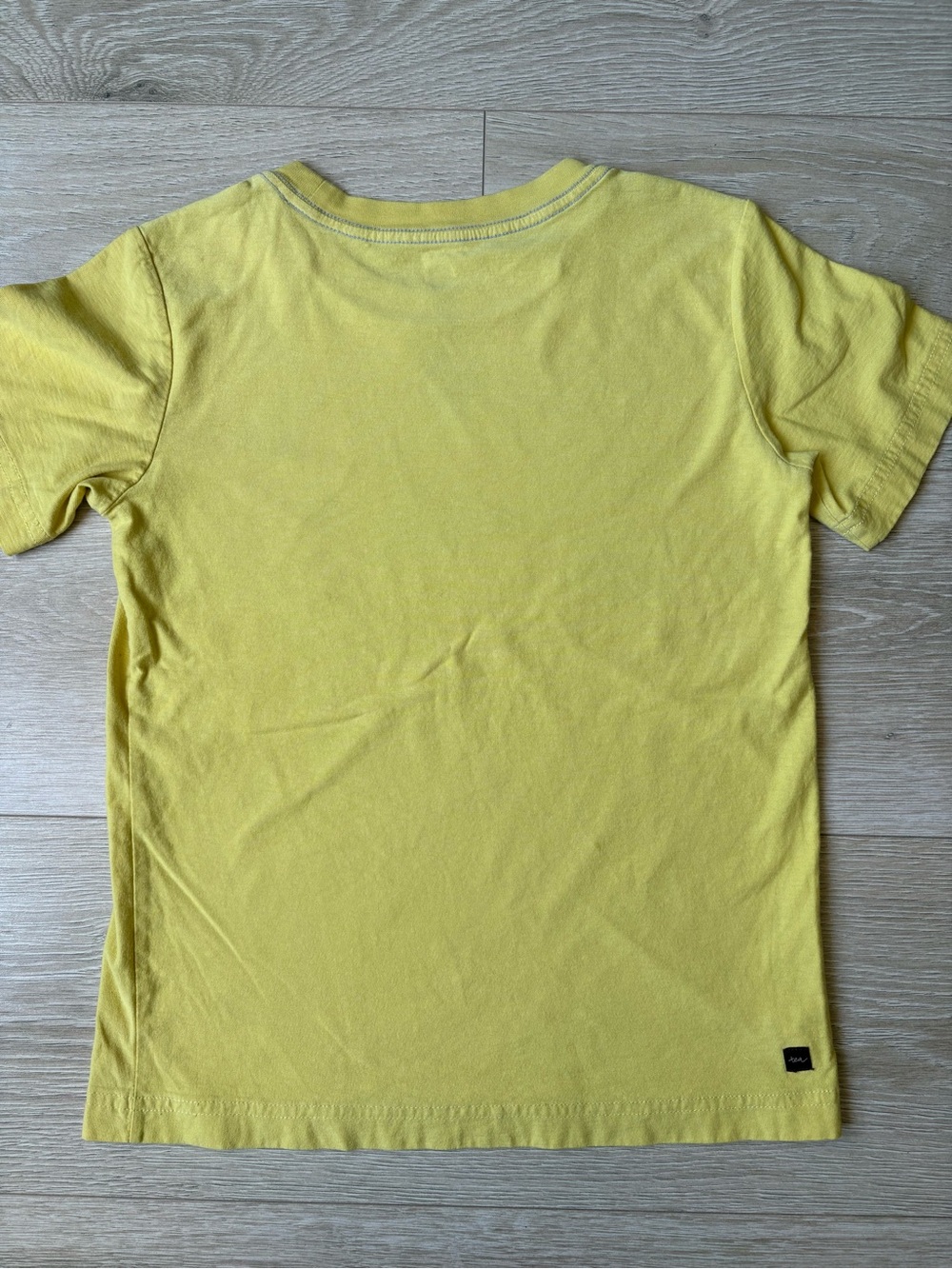 Two Tea Collection tees 8 - Picture 3 of 11